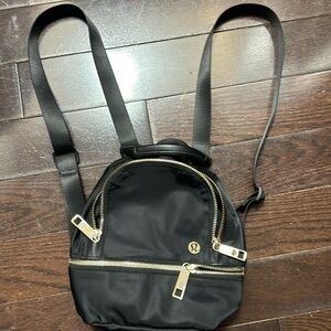Lululemon mini backpack